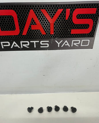 2009 Pontiac G8 GT Push Pins OEM