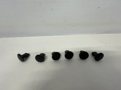 2009 Pontiac G8 GT Push Pins OEM - Day's Parts Yard