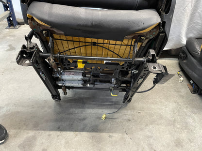 2005 Pontiac GTO Front Seats Black Leather OEM - Day's Parts Yard