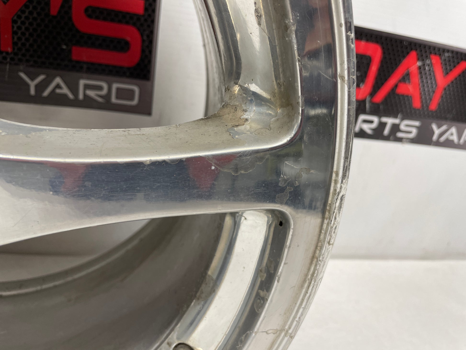 2001 Chevy C5 Corvette Rear Polished Wheel 19X9.5 - Day's Parts Yard