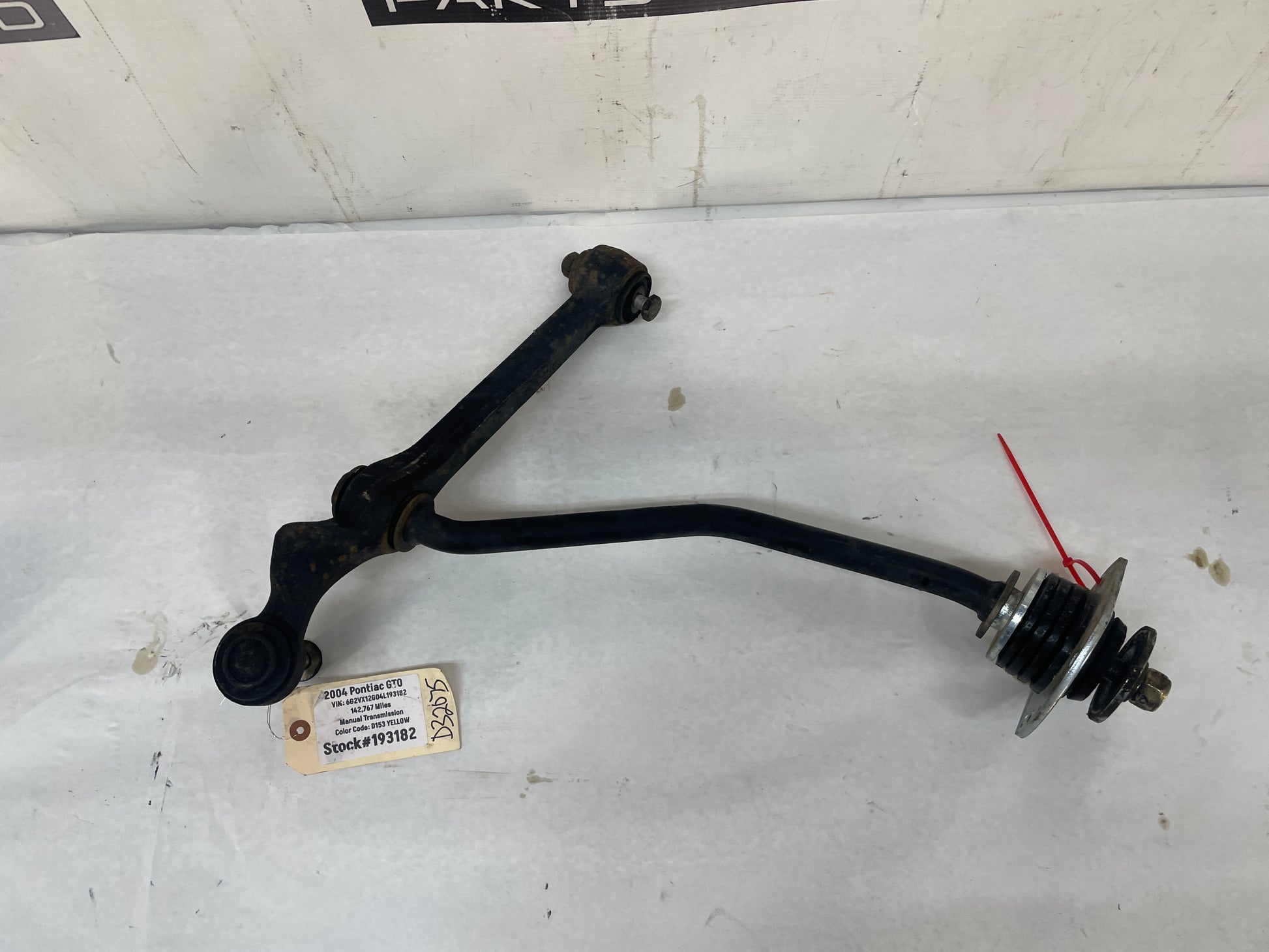 2004 Pontiac GTO RH Passenger Front Suspension Lower Control Arm Radius Rod OEM - Day's Parts Yard
