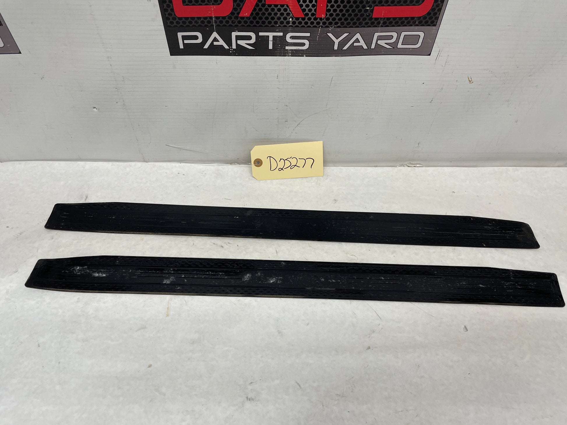 2012 Chevy Camaro ZL1 RH & LH Door Sill Scuff Plate Insert Strips OEM - Day's Parts Yard
