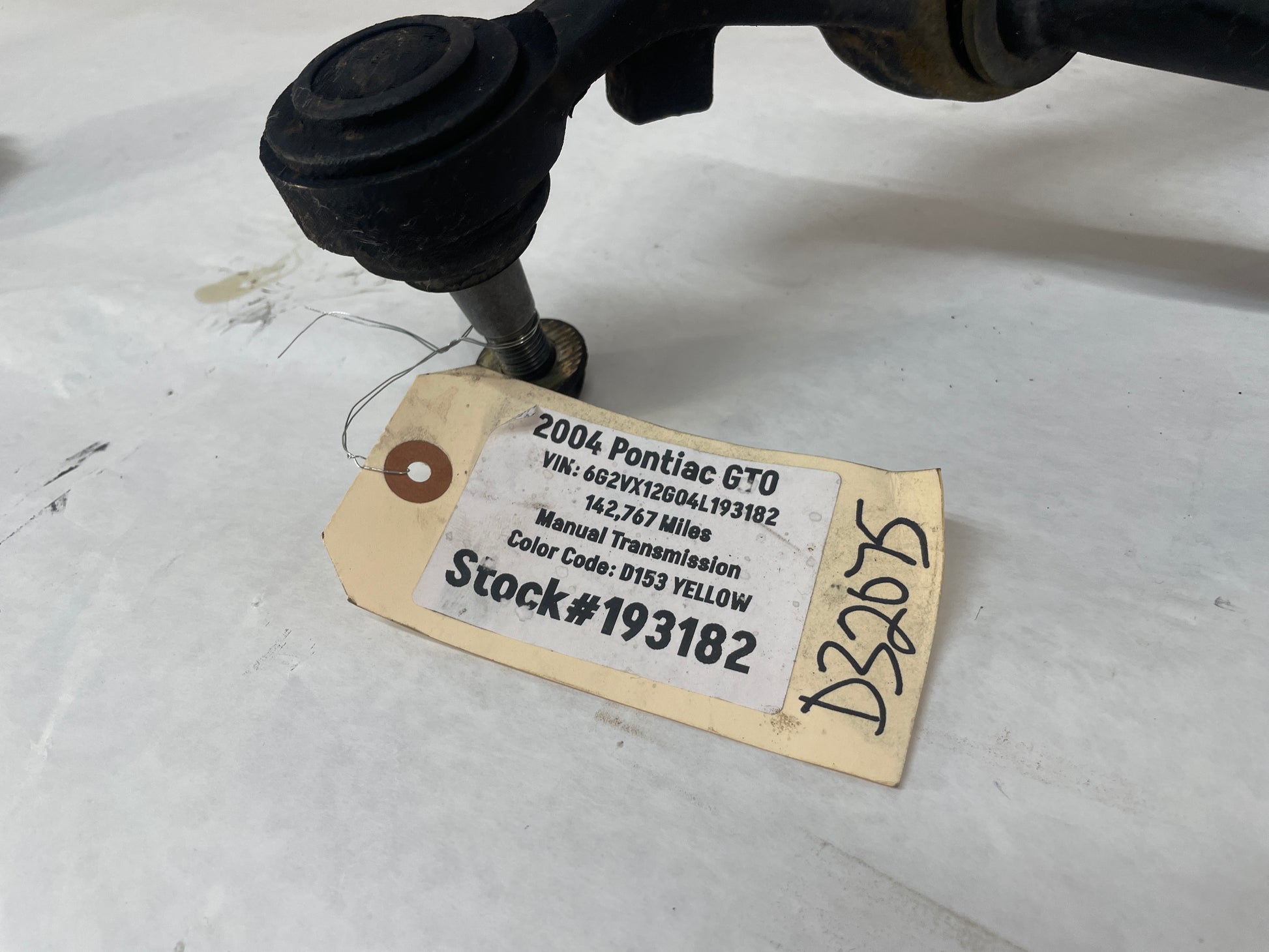 2004 Pontiac GTO RH Passenger Front Suspension Lower Control Arm Radius Rod OEM - Day's Parts Yard