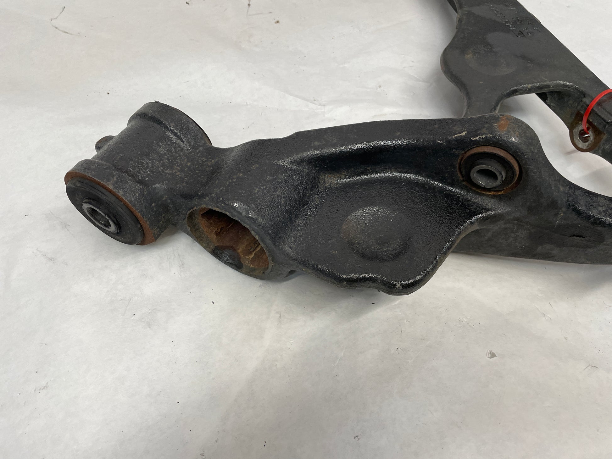 2022 GMC Sierra C2500 RH Passenger Front Lower Control Arm OEM - Day's Parts Yard