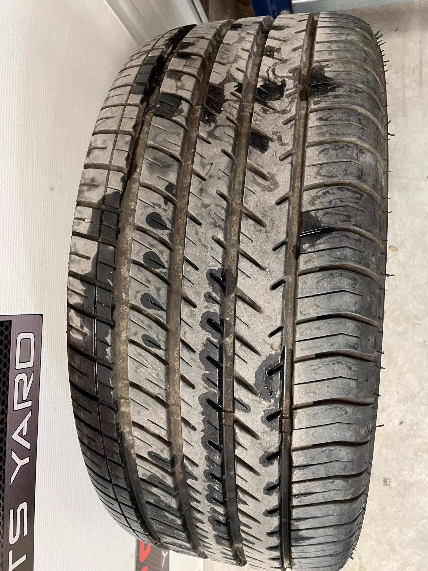 2005 Pontiac GTO Factory OEM Wheel & Tire Set Vezda UHP Kenda 17X8 - Day's Parts Yard