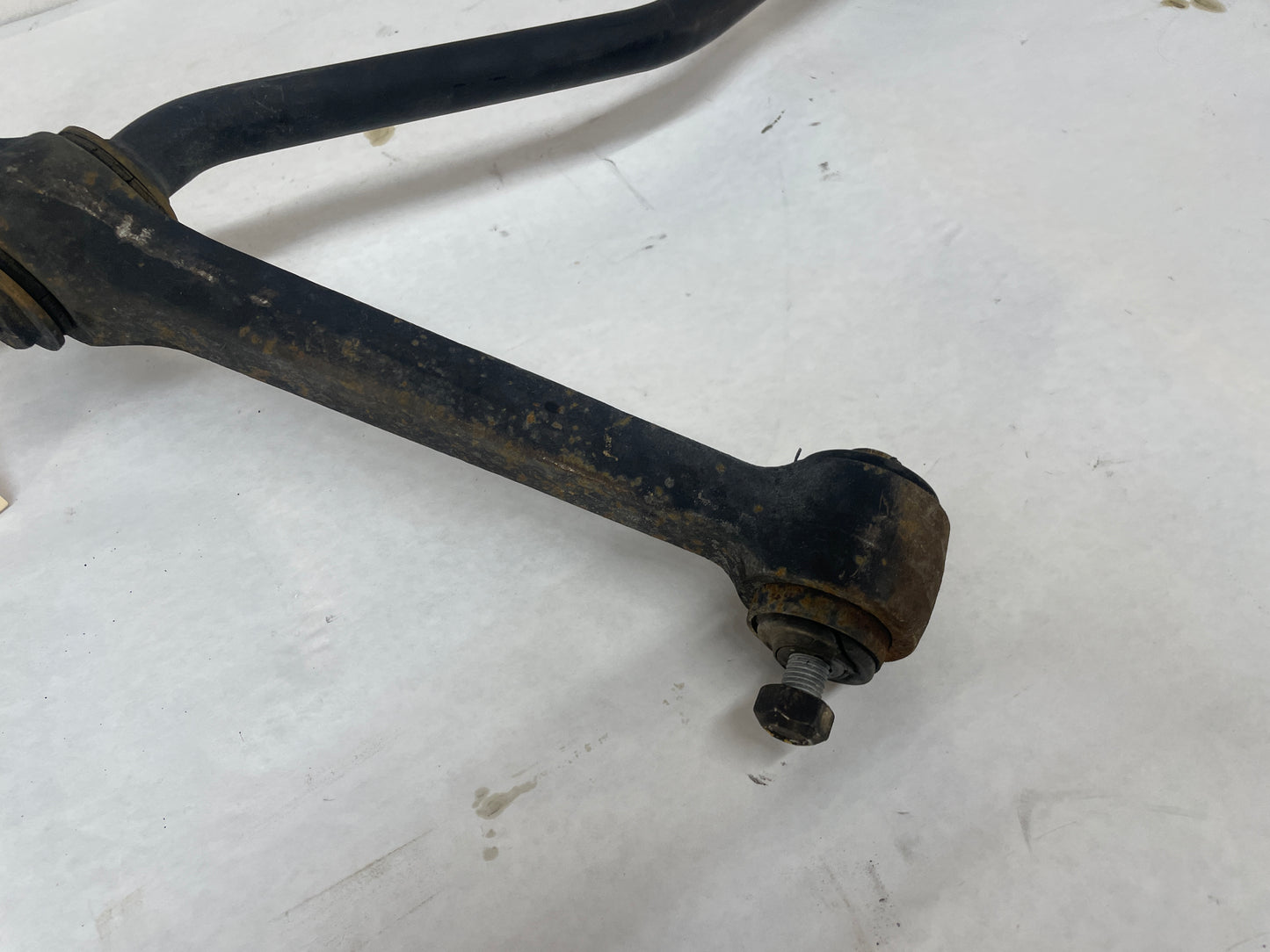 2004 Pontiac GTO LH Driver Front Suspension Lower Control Arm Radius Rod OEM - Day's Parts Yard