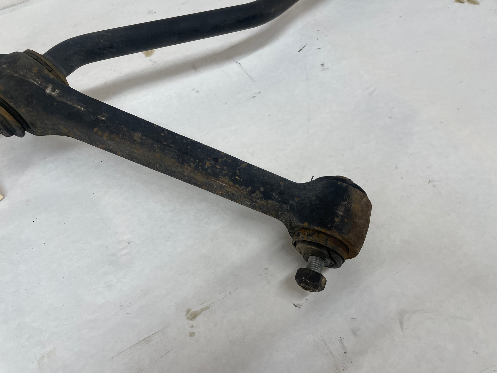 2004 Pontiac GTO LH Driver Front Suspension Lower Control Arm Radius Rod OEM - Day's Parts Yard