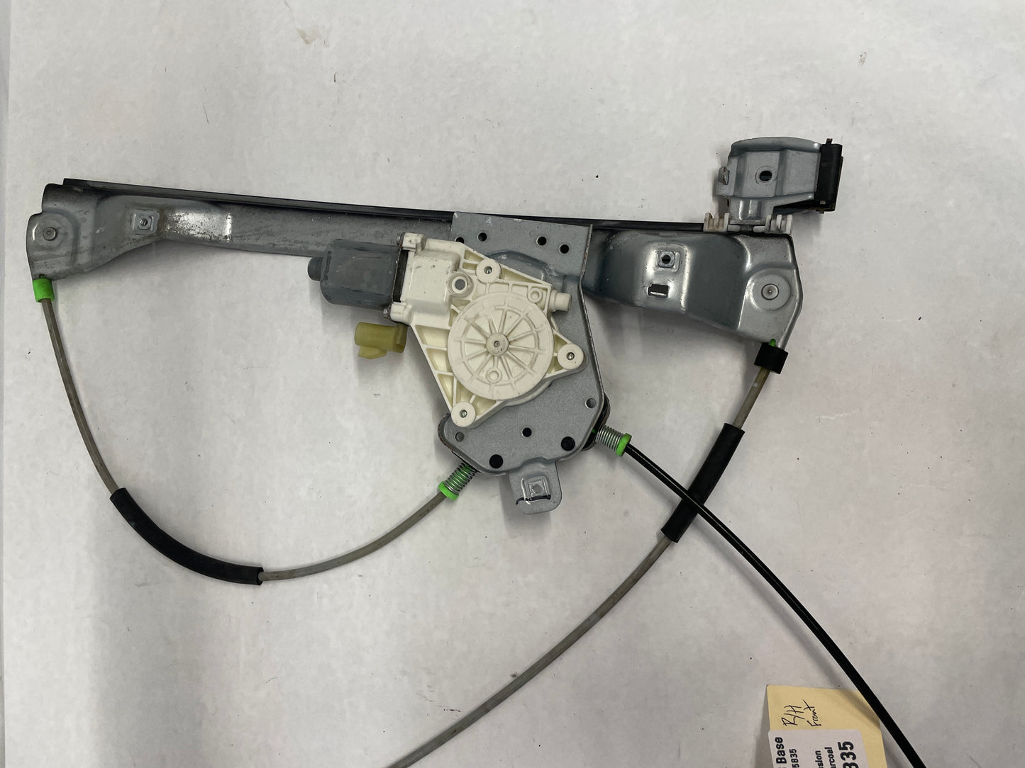 2009 Pontiac G8 Base RH Passenger Front Door Window Regulator Motor OEM - Day's Parts Yard