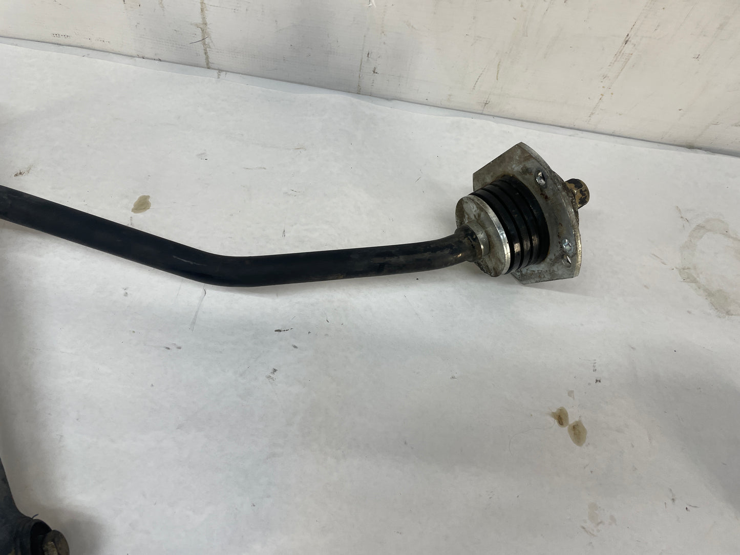 2004 Pontiac GTO LH Driver Front Suspension Lower Control Arm Radius Rod OEM - Day's Parts Yard