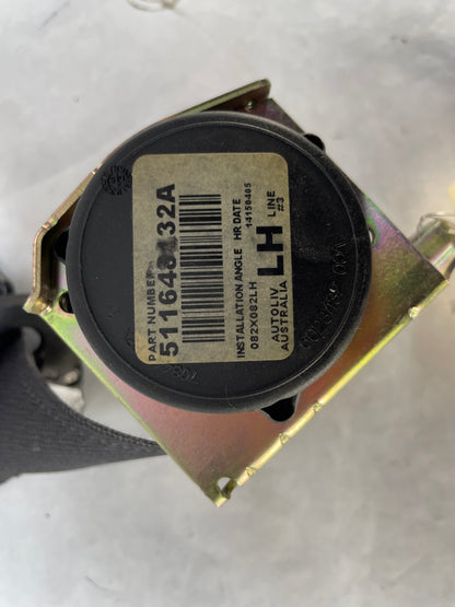 2005 Pontiac GTO RH & LH Front Seatbelt Retractors Set OEM