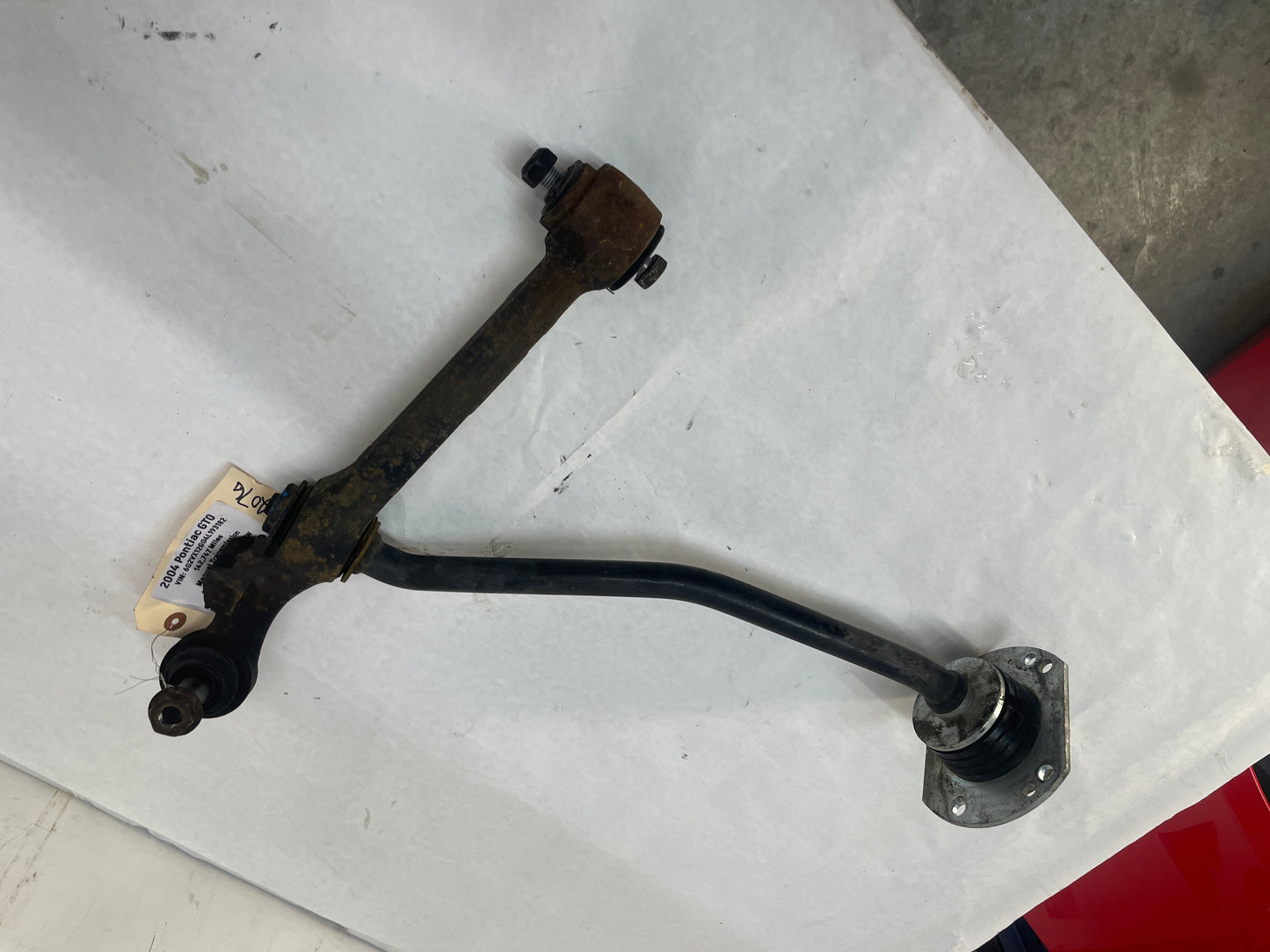 2004 Pontiac GTO LH Driver Front Suspension Lower Control Arm Radius Rod OEM - Day's Parts Yard
