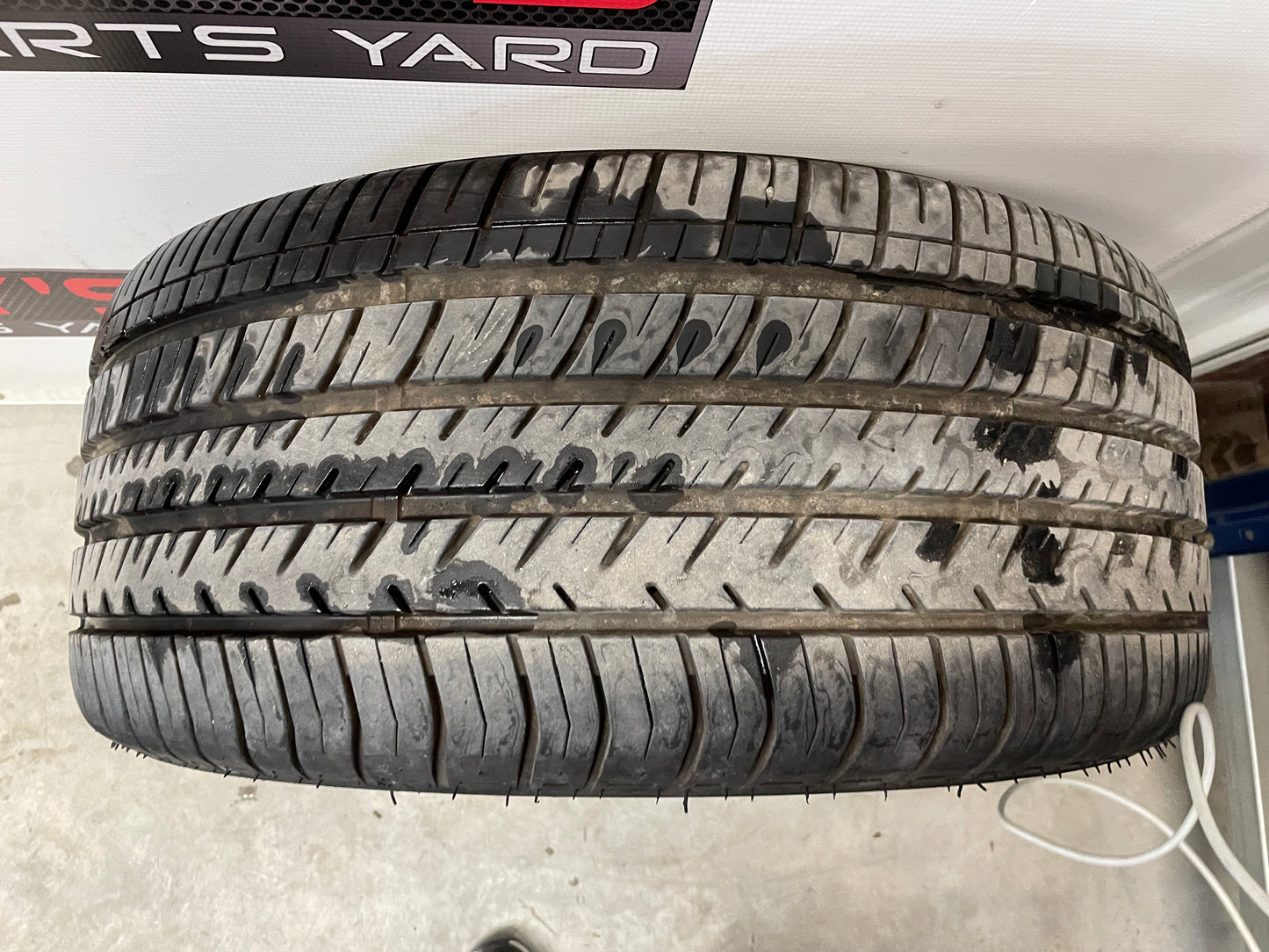 2005 Pontiac GTO Factory OEM Wheel & Tire Set Vezda UHP Kenda 17X8 - Day's Parts Yard