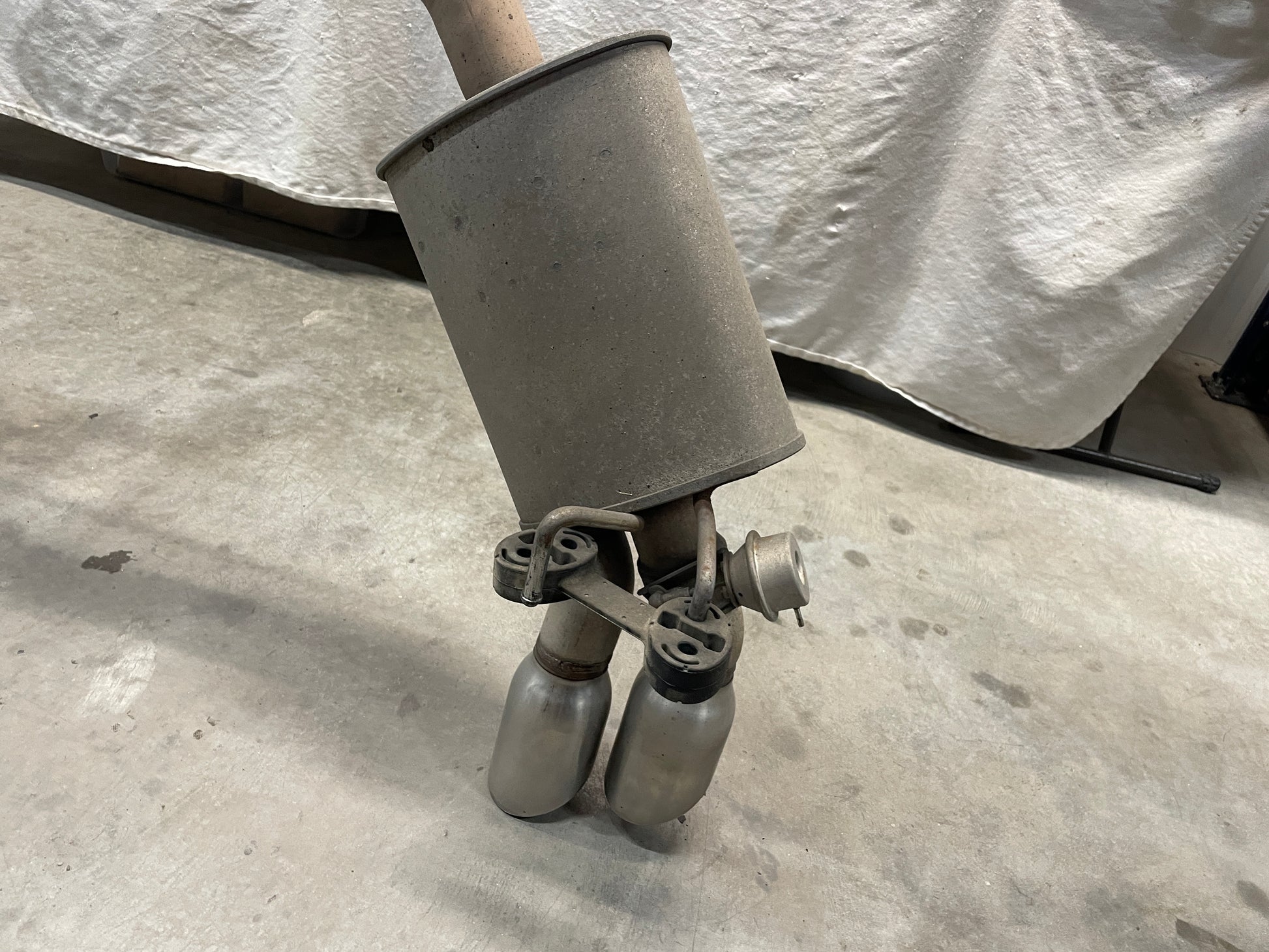 2012 Chevy Camaro ZL1 Factory OEM Exhaust NPP Bi Mode Muffler Pipe Assembly - Day's Parts Yard
