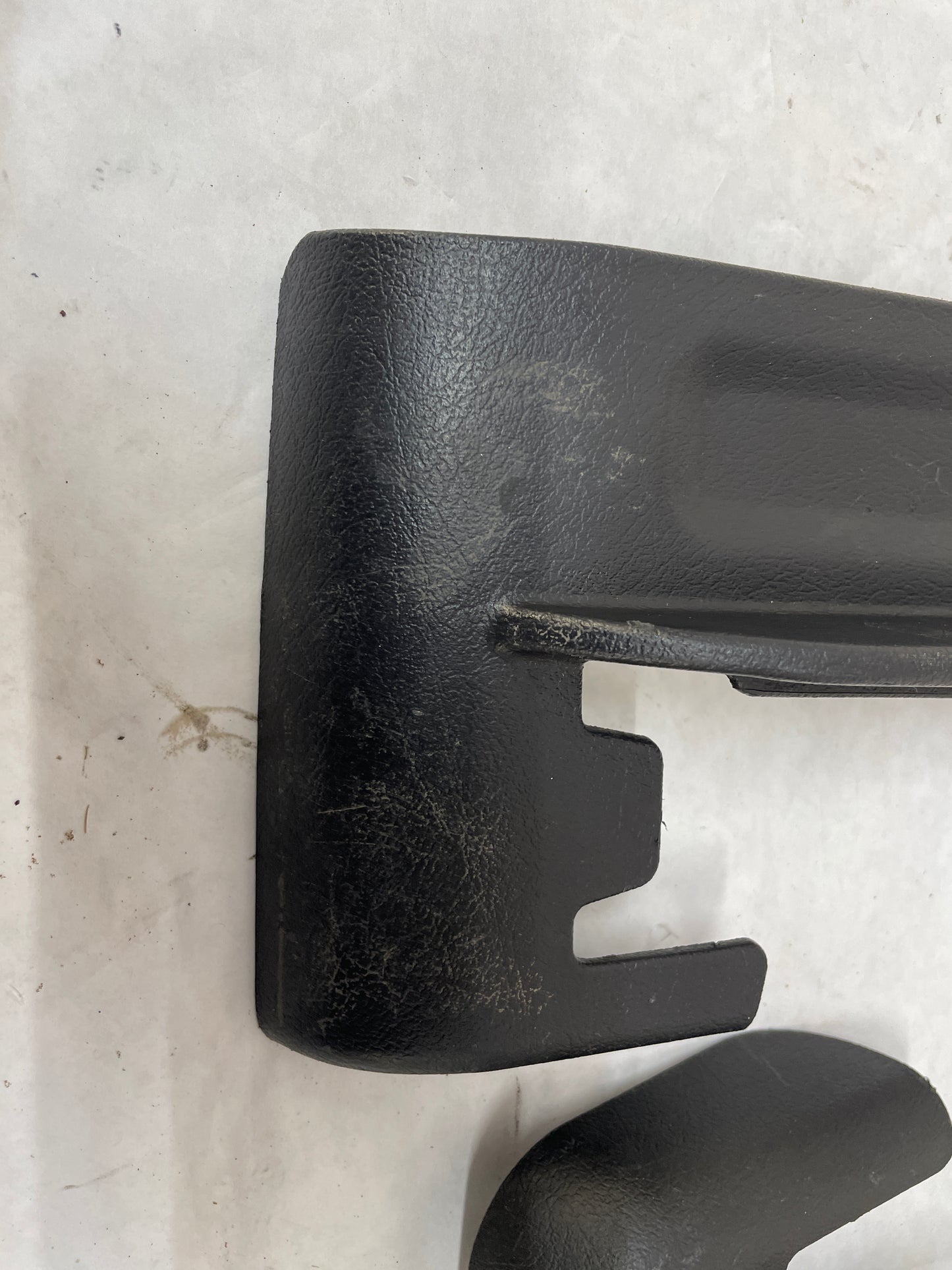 2005 Pontiac GTO RH Passenger 4pc Seat Rail Frame Trim Cover Set OEM