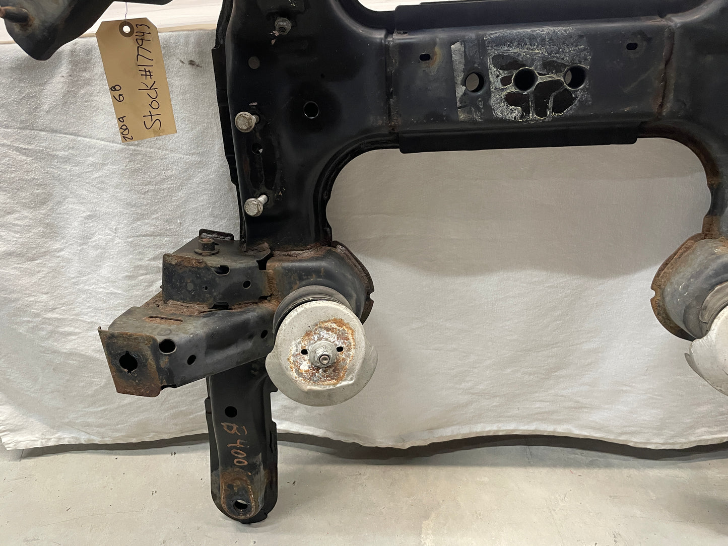 2009 Pontiac G8 GT Front Cradle Cross K Member Sub Frame OEM - Day's Parts Yard