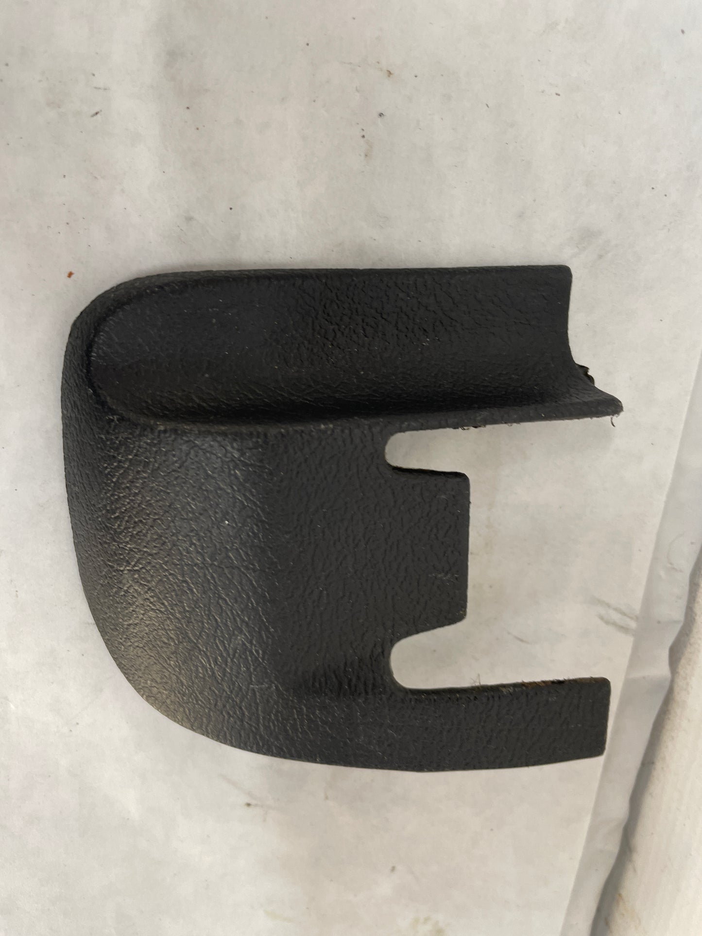 2005 Pontiac GTO RH Passenger 4pc Seat Rail Frame Trim Cover Set OEM