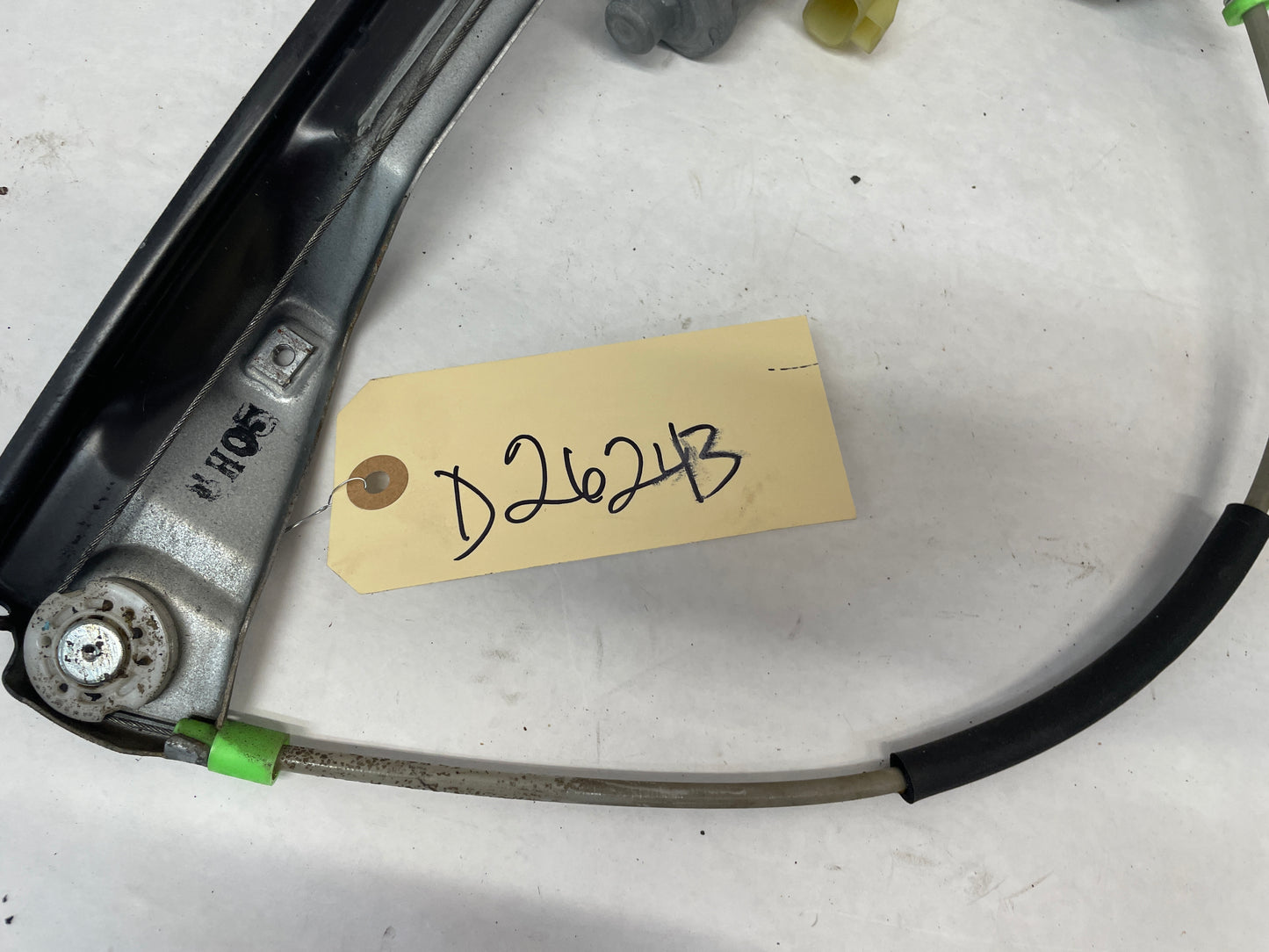 2009 Pontiac G8 Base LH Driver Front Door Window Regulator Motor OEM - Day's Parts Yard