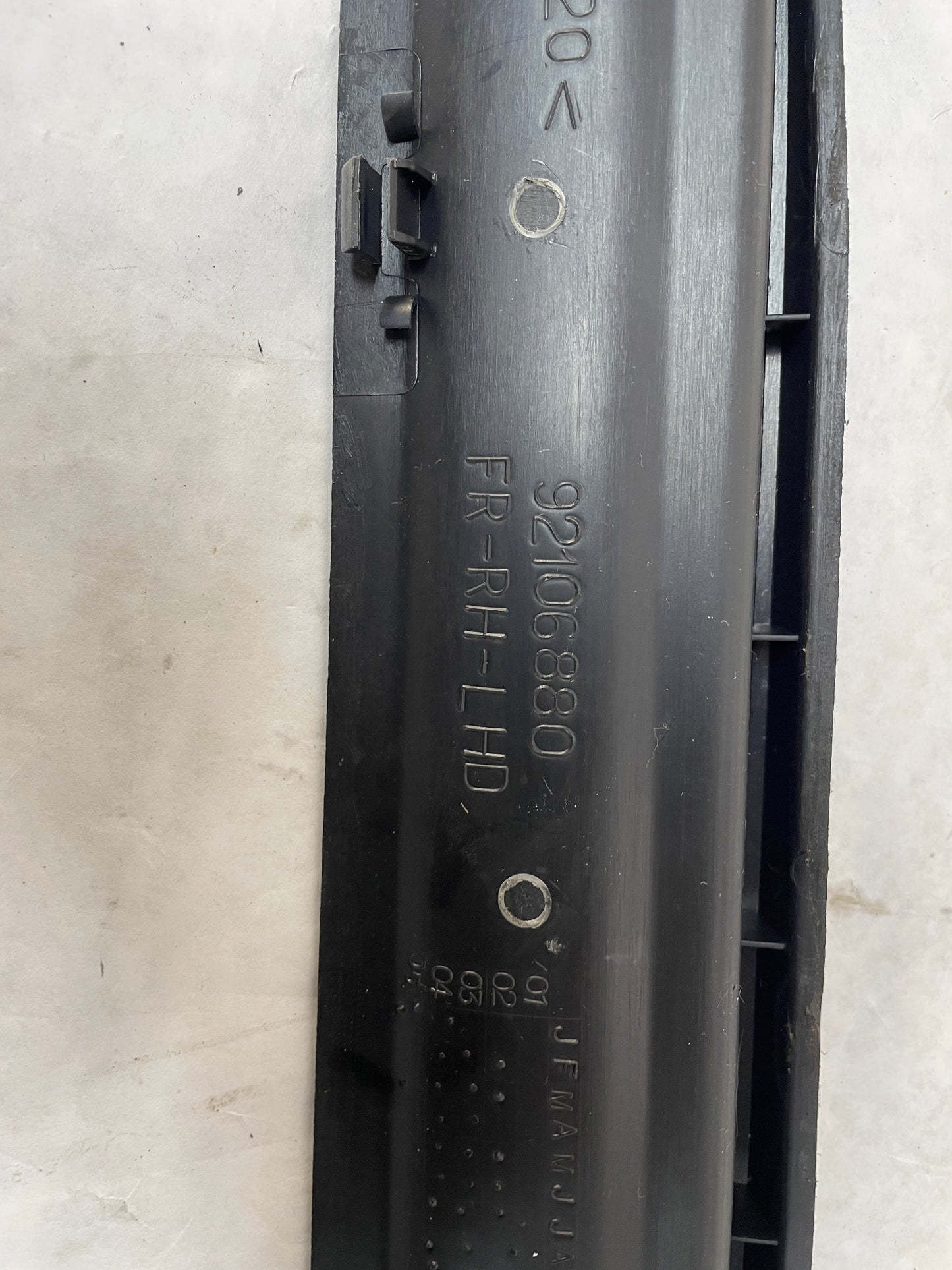 2005 Pontiac GTO RH Passenger 4pc Seat Rail Frame Trim Cover Set OEM