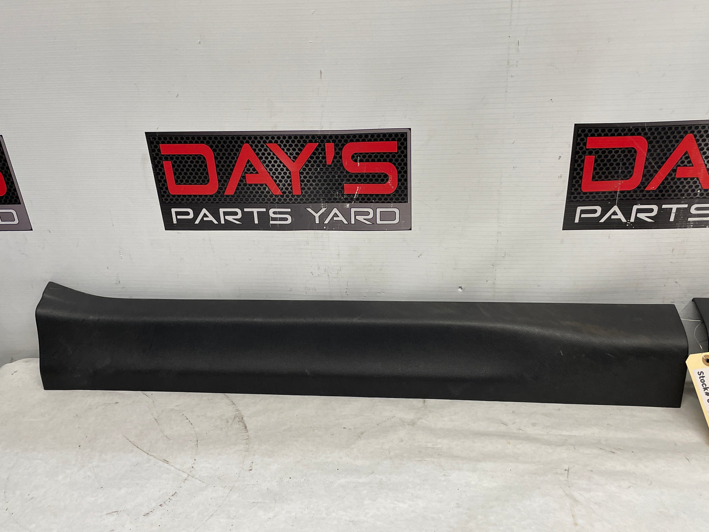 2012 Chevy Camaro ZL1 RH & LH Door Seal Scuff Plate OEM - Day's Parts Yard