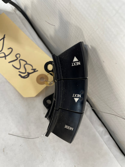 2005 Pontiac GTO Steering Wheel Radio Control Buttons Switches OEM