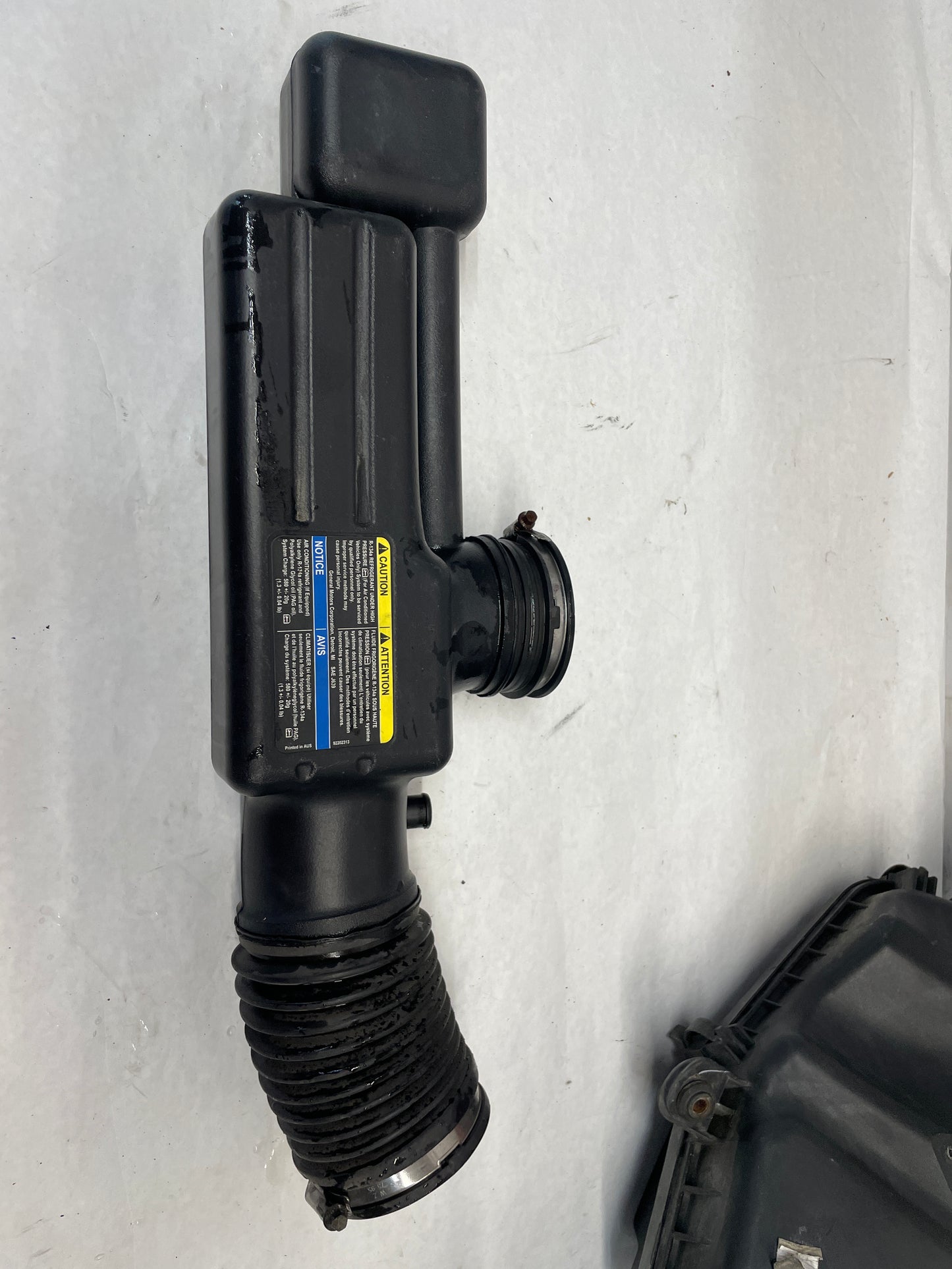 2009 Pontiac G8 Base Factory OEM Air Intake Assembly - Day's Parts Yard