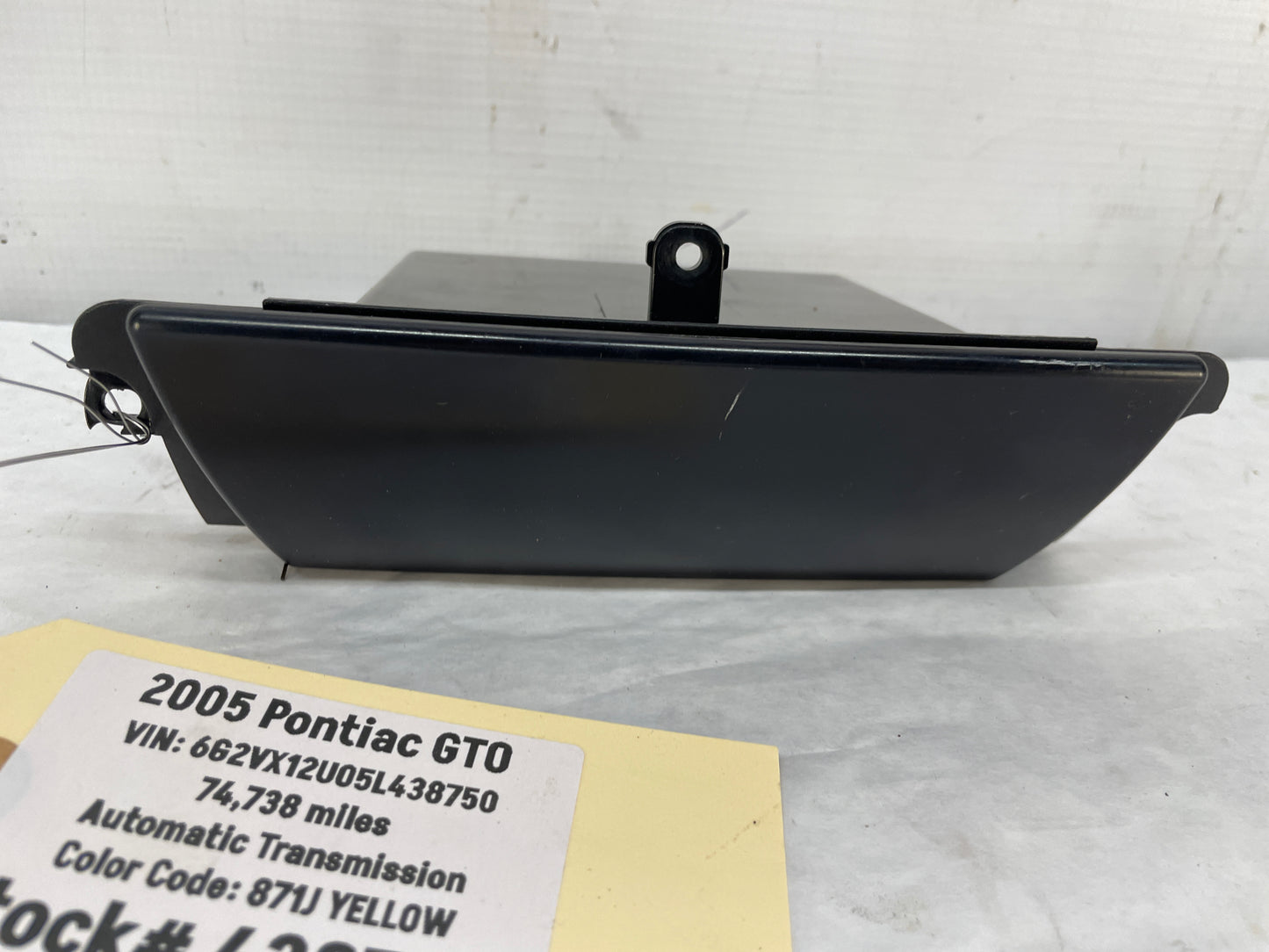 2005 Pontiac GTO Lower Radio Storage Cubby Compartment Tray Insert OEM