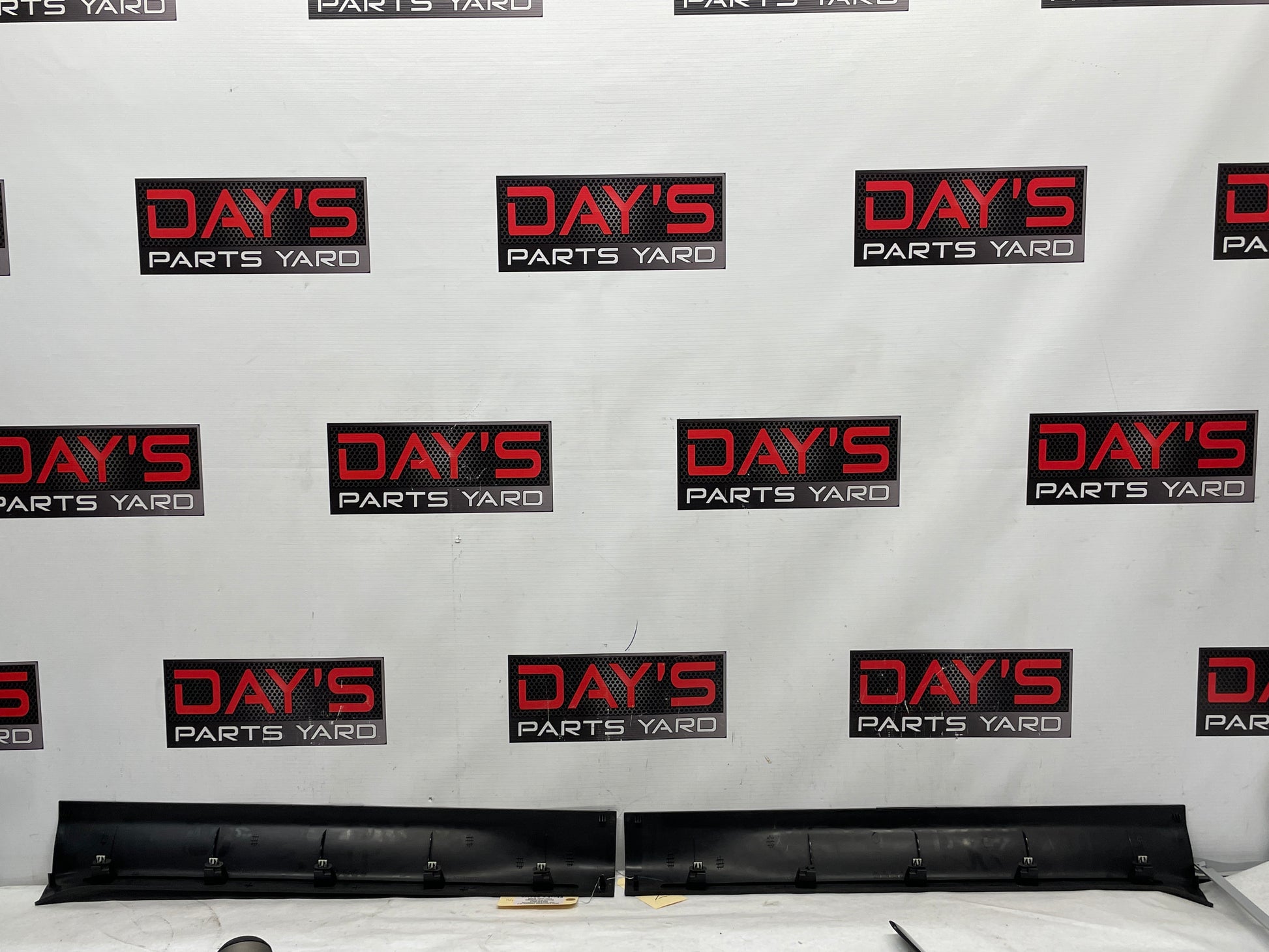 2012 Chevy Camaro ZL1 RH & LH Door Seal Scuff Plate OEM - Day's Parts Yard