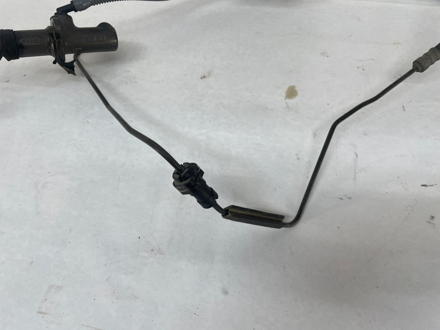 2004 Pontiac GTO Clutch Master Cylinder w/ Line OEM - Day's Parts Yard
