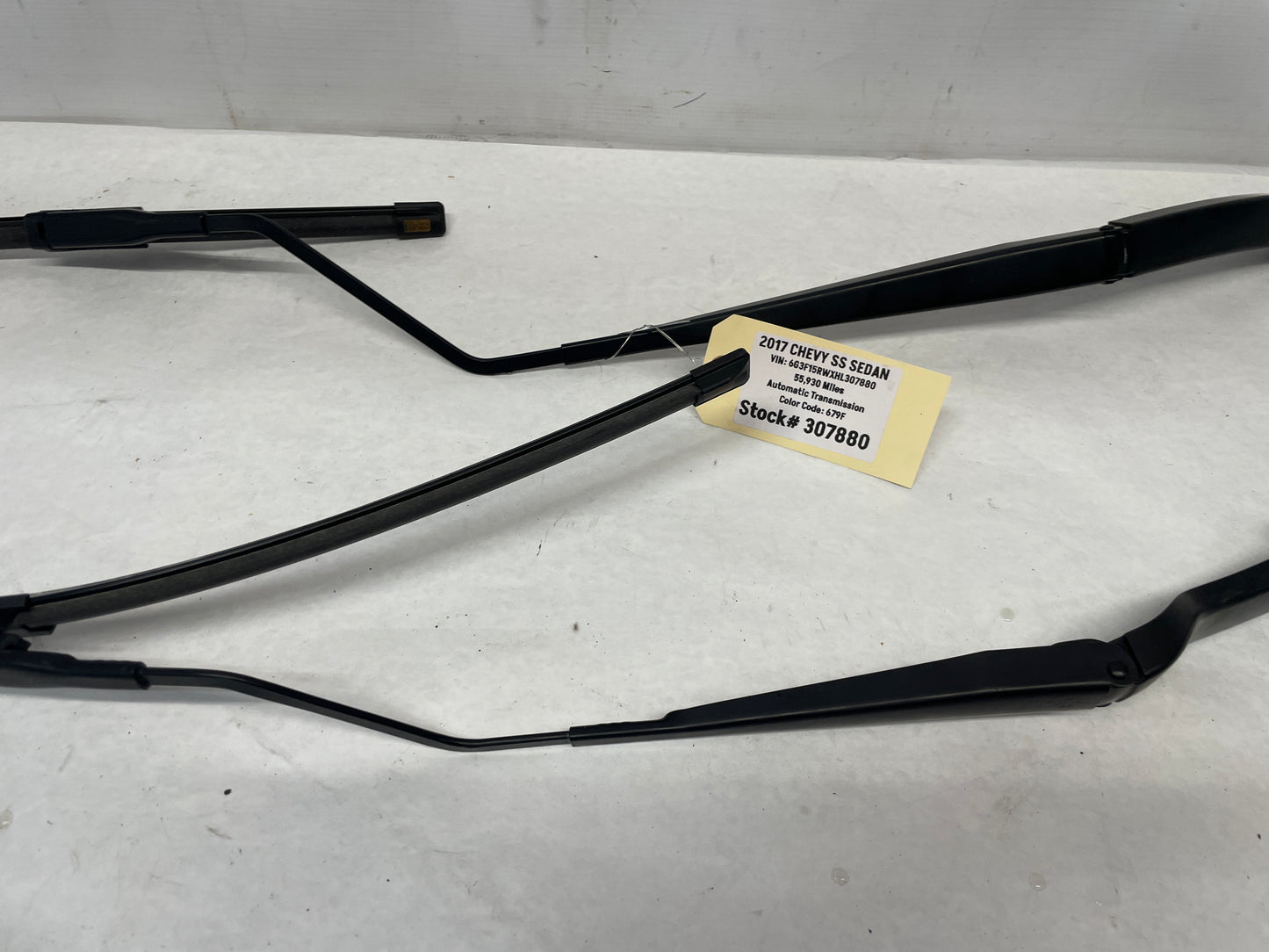 2017 Chevy SS Sedan RH & LH Windshield Wiper Arms Set OEM - Day's Parts Yard
