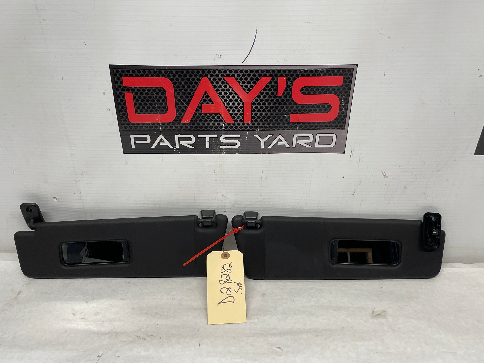 2012 Chevy Camaro ZL1 RH & LH Sunvisors Sun Visors Shades w/ Clips OEM - Day's Parts Yard