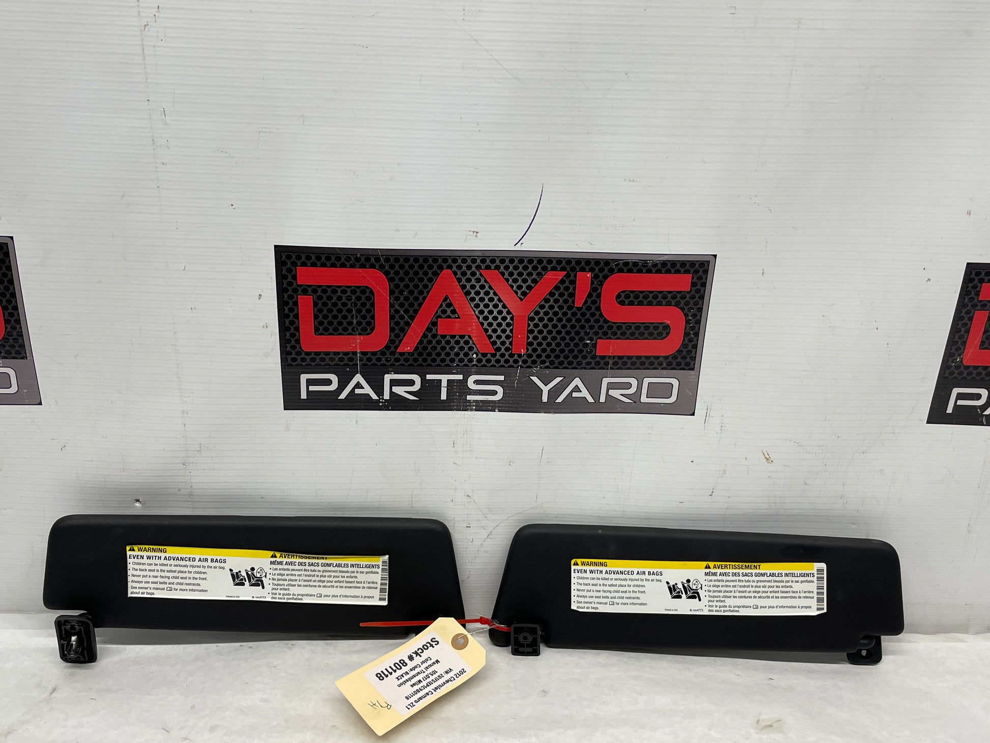 2012 Chevy Camaro ZL1 RH & LH Sunvisors Sun Visors Shades w/ Clips OEM - Day's Parts Yard