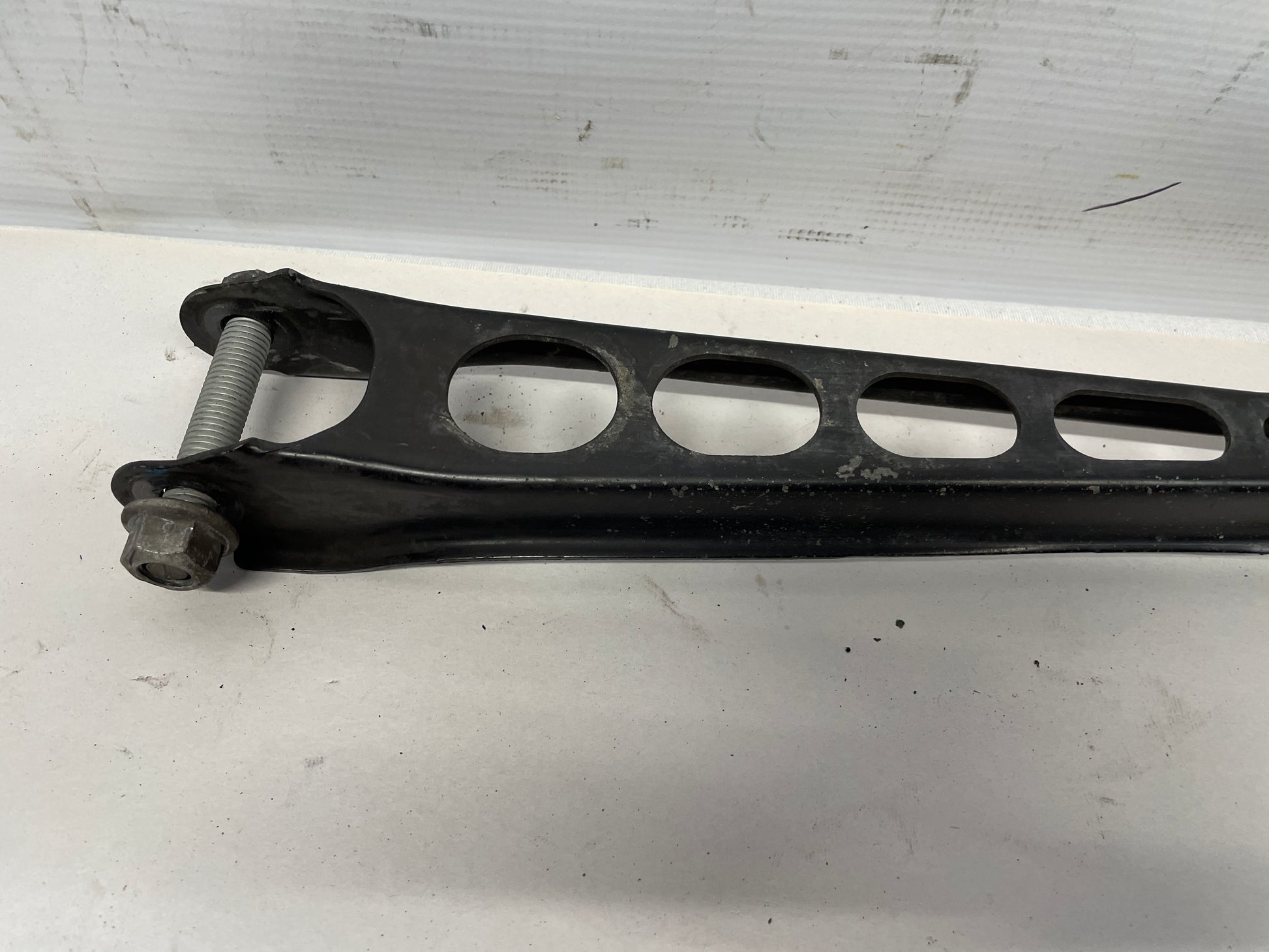 2018 Chevy Camaro ZL1 1LE LH Driver Rear Control Arm OEM - Day's Parts Yard