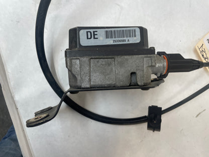 2004 Pontiac GTO Cruise Control Module Assembly OEM - Day's Parts Yard