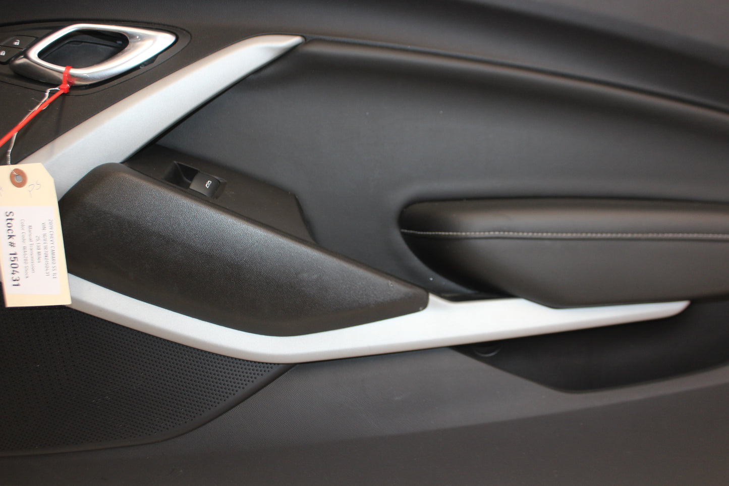 2019 Chevy Camaro SS 1LE Front RH Passenger Door Panel OEM