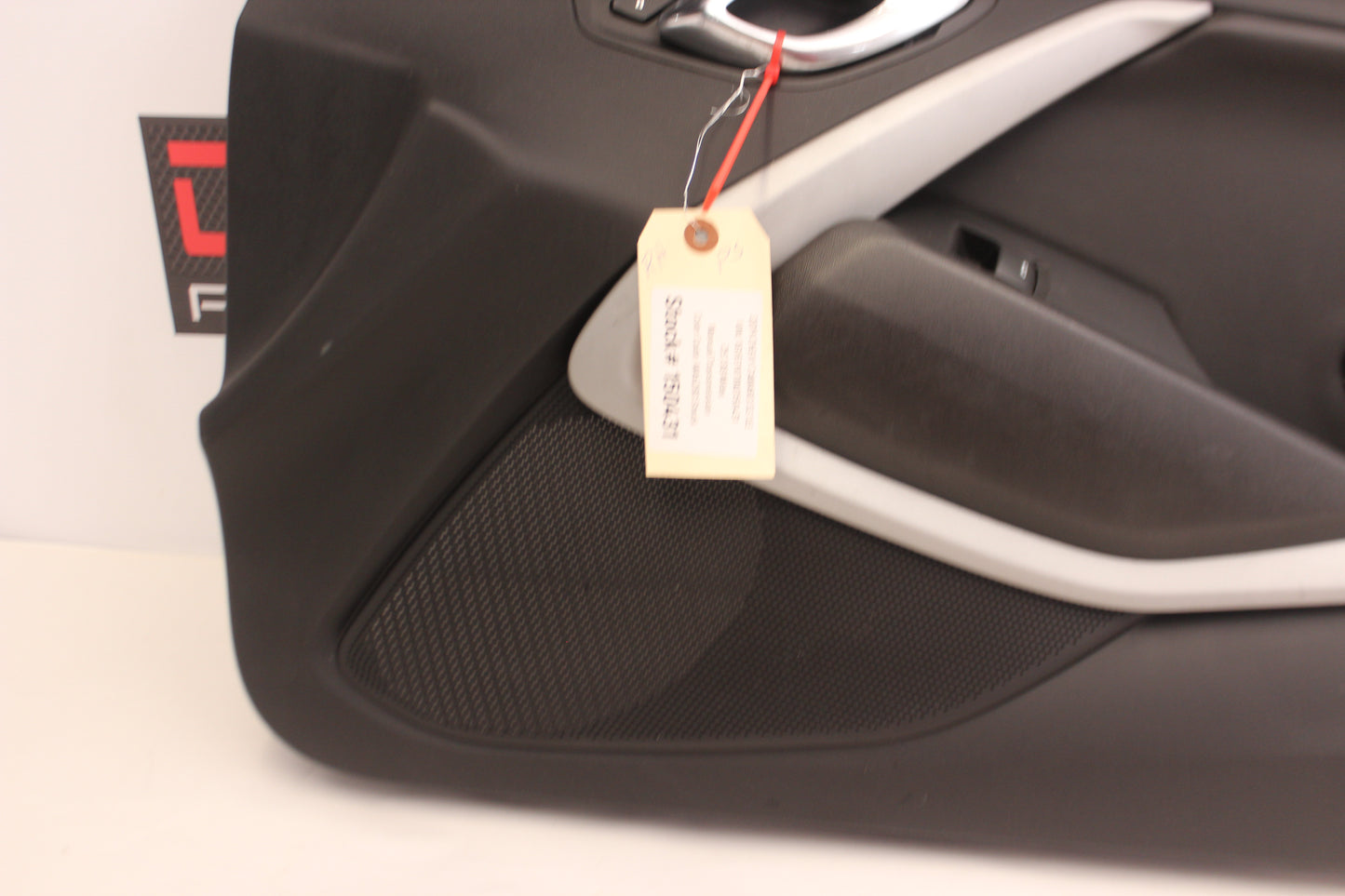 2019 Chevy Camaro SS 1LE Front RH Passenger Door Panel OEM