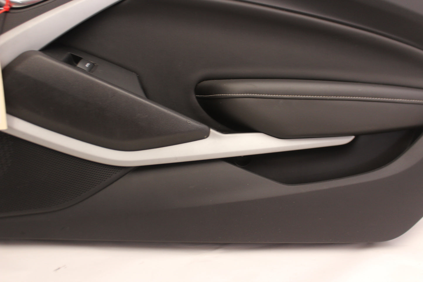 2019 Chevy Camaro SS 1LE Front RH Passenger Door Panel OEM