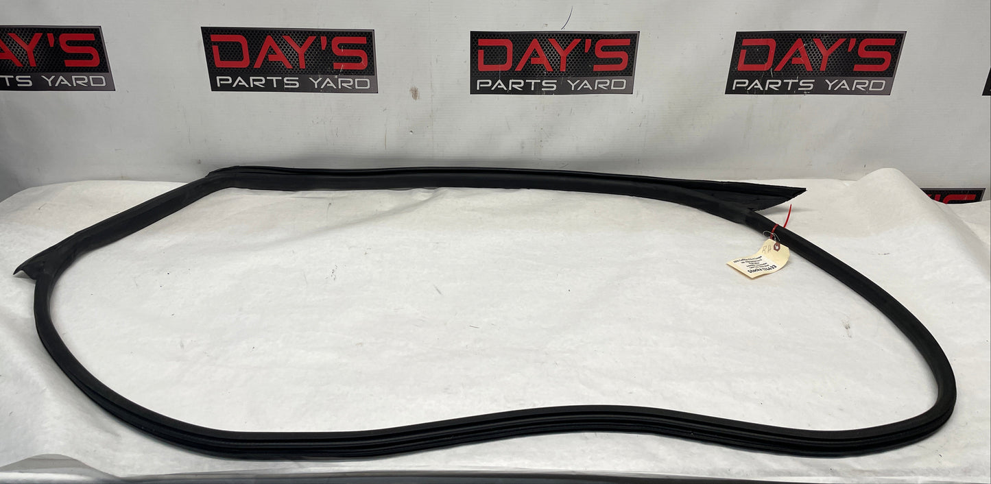 2014 Cadillac CTS-V Coupe RH Passenger Rubber Door Weather Strip Seal OEM