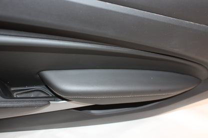 2019 Chevy Camaro SS 1LE Front RH Passenger Door Panel OEM