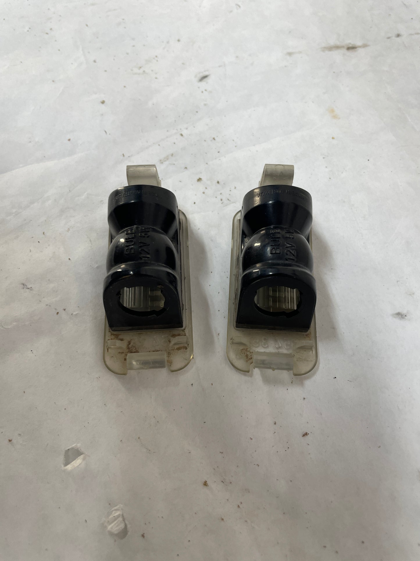 2005 Pontiac GTO License Plate Tag Light Lamp Set OEM