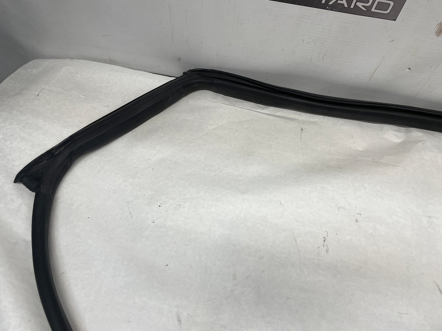 2014 Cadillac CTS-V Coupe RH Passenger Rubber Door Weather Strip Seal OEM