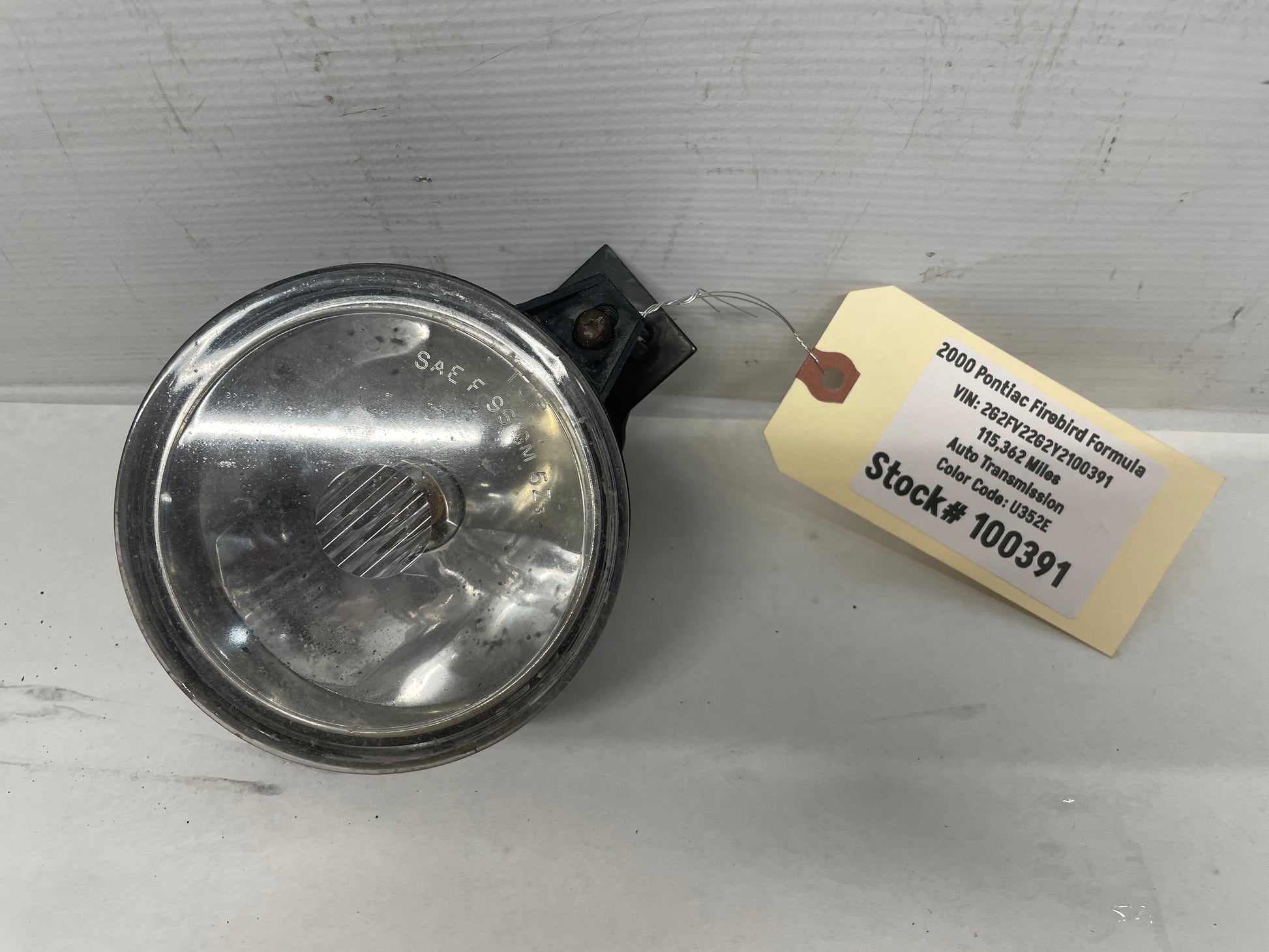 2000 Pontiac Firebird Formula LH Driver Fog Light Lamp OEM - Day's Parts Yard