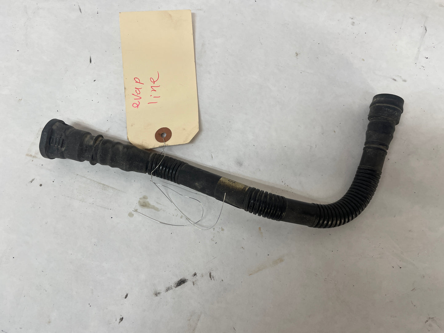 2004 Pontiac GTO EVAP Fuel Tank Line Hose Tube OEM - Day's Parts Yard