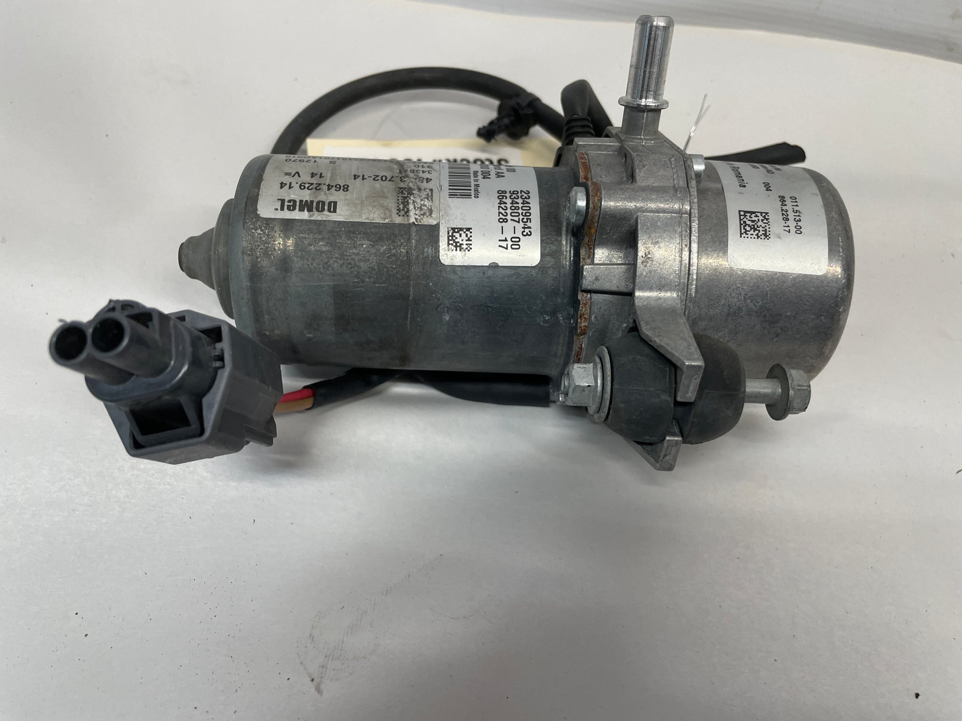2018 Chevy Camaro 1LE SS Brake Booster Vacuum Air Pump OEM - Day's Parts Yard