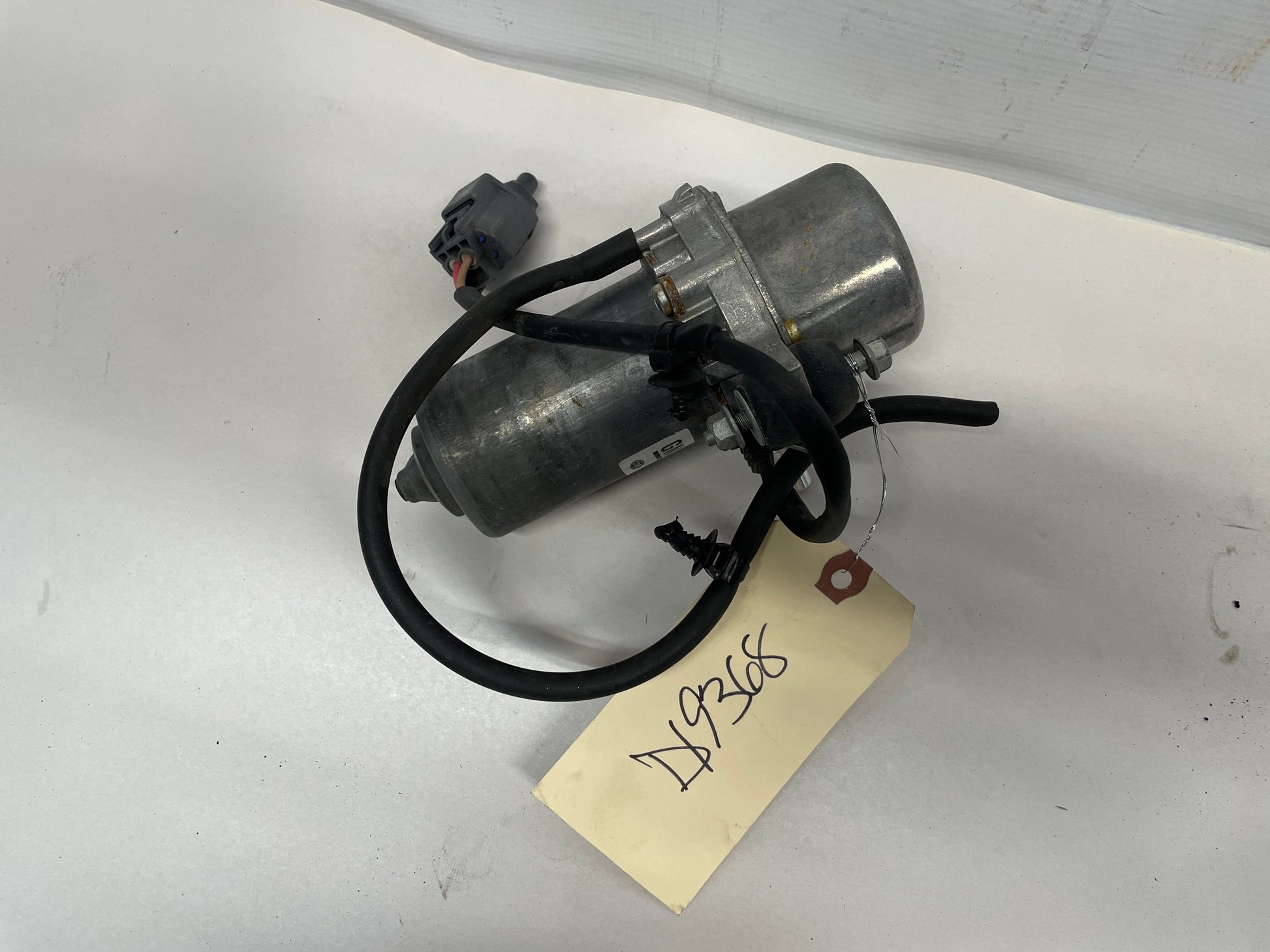2018 Chevy Camaro 1LE SS Brake Booster Vacuum Air Pump OEM - Day's Parts Yard