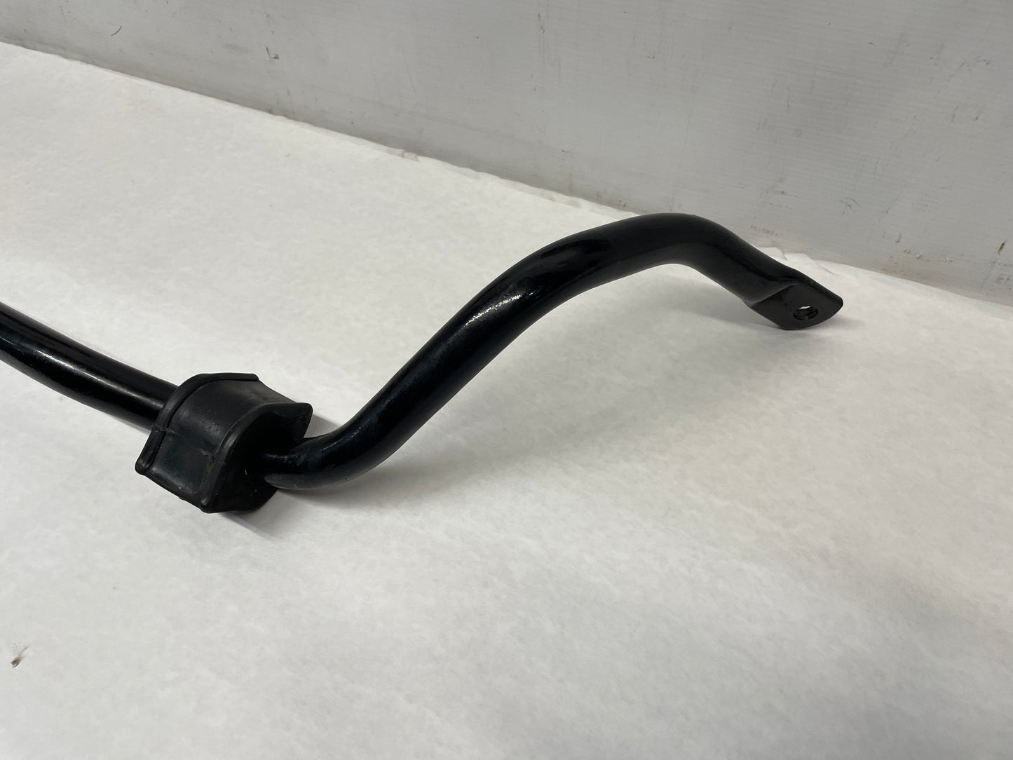 2005 Chevy C6 Corvette Front Suspension Stabilizer Sway Bar OEM - Day's Parts Yard