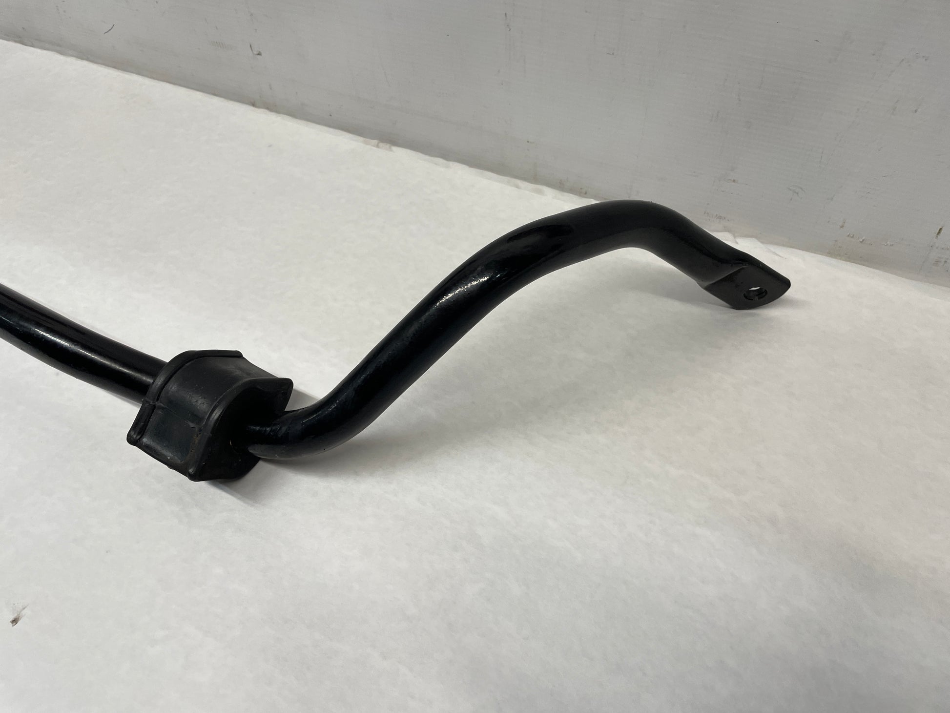 2005 Chevy C6 Corvette Front Suspension Stabilizer Sway Bar OEM - Day's Parts Yard