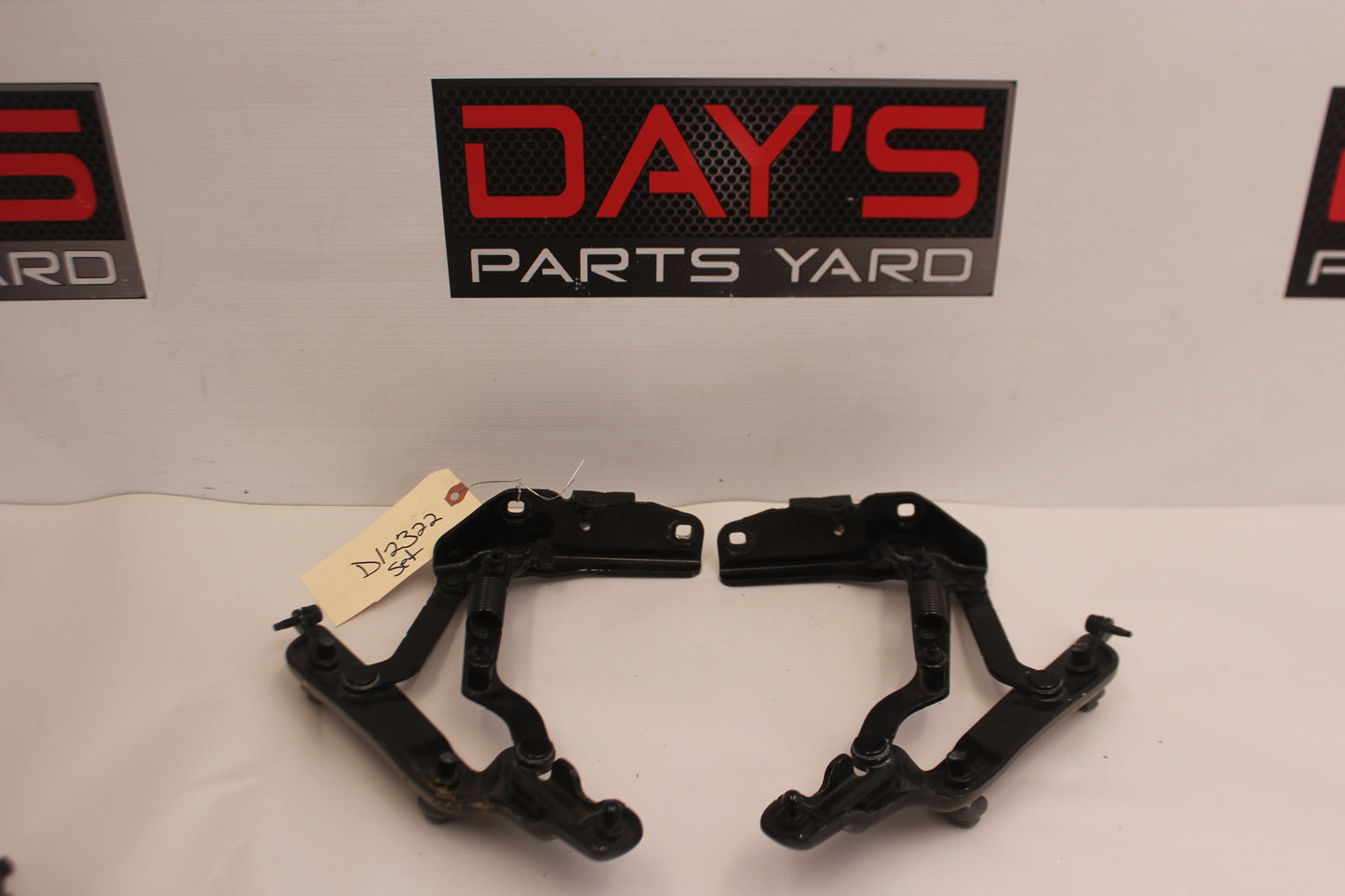 2015 Chevy SS Sedan Trunk Lid Hinges RH LH Set  OEM