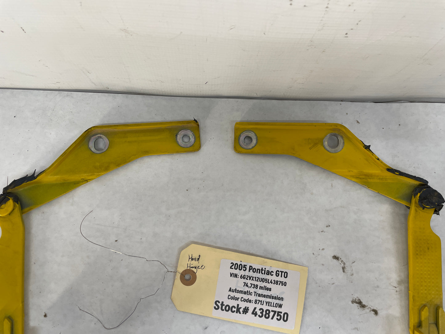 2005 Pontiac GTO RH & LH Hood Hinges Set OEM