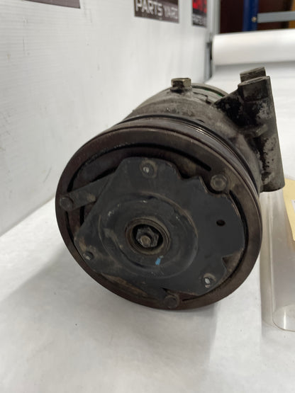 2001 Chevy C5 Corvette AC Compressor w/ Hardware OEM - Day's Parts Yard