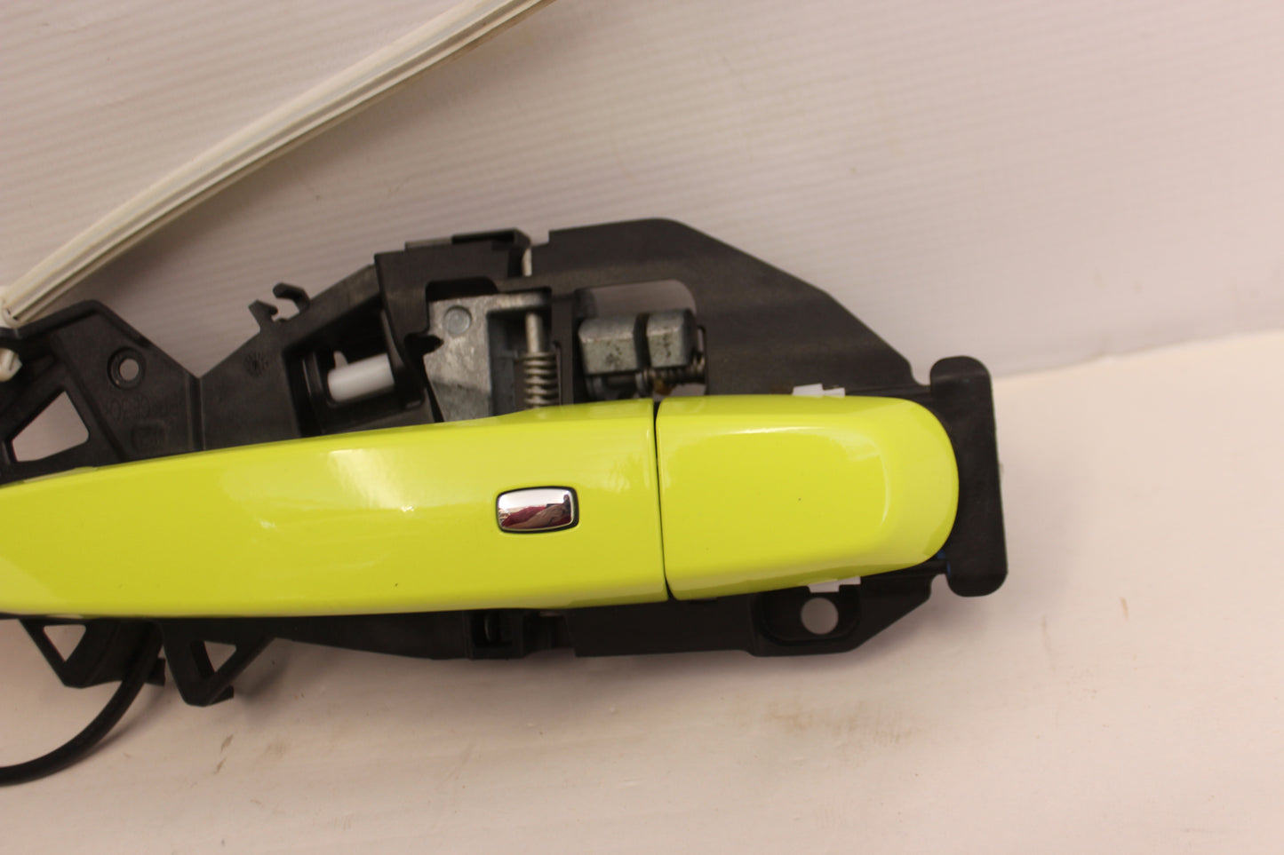 2019 Chevy Camaro SS 1LE Front RH Passenger Exterior Door Handle OEM